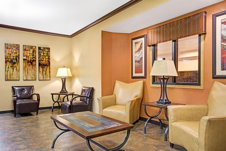 Exterior & Views 2, Super 8 by Wyndham Blaine/Mpls/St. Paul Area, Anoka