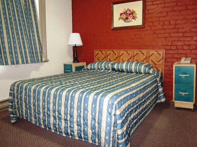 Bedroom 5, Hôtel Ste-Catherine, Montréal
