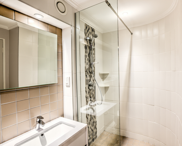 Bathroom 5, Town Lodge Waterfall, Midrand, City of Johannesburg
