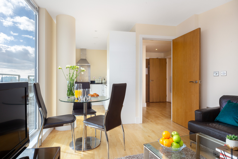 Exterior & Views 2, Spacious Serviced Apartments Canary Wharf, London