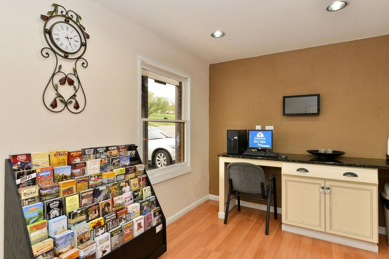 Exterior & Views 2, Americas Best Value Inn Nashville Downtown, Davidson