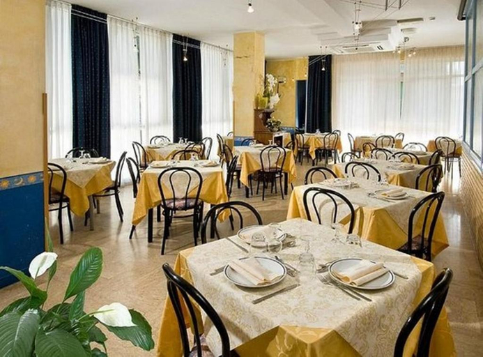 Food & Drinks 5, Hotel Arabesco, Rimini
