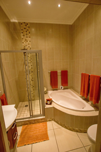 Summer Garden Guest House and Self Catering Apartments, Ekurhuleni