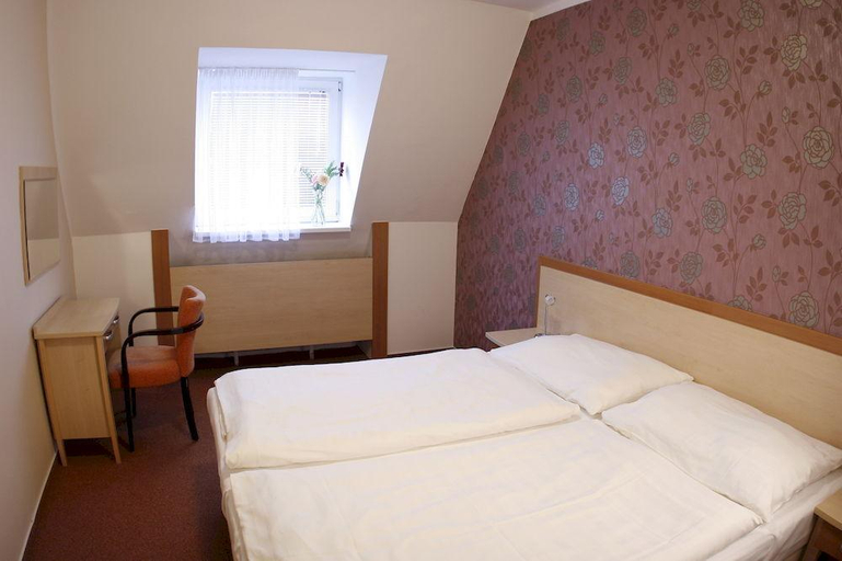 Bedroom 4, Wellness Hotel Diana, Šumperk