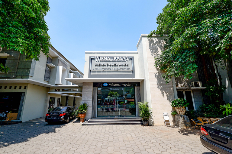 Exterior & Views 1, OYO 2028 Wisma Jepara, Jepara