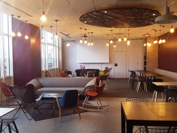 Food & Drinks 5, B&B HOTEL Reims Centre Erlon, Marne