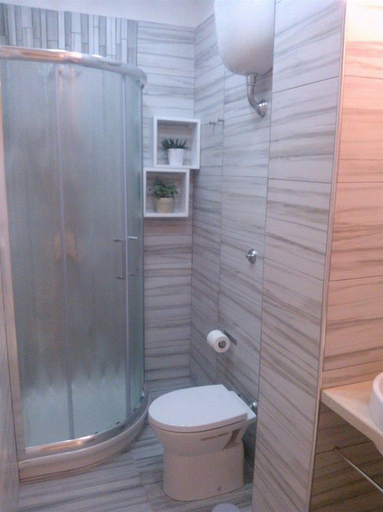 Bathroom, B&B I Colori di Napoli, Napoli