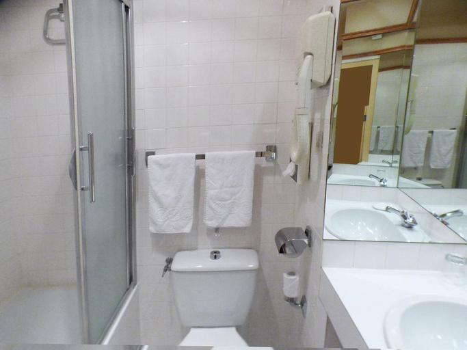 Bathroom 5, Terminus du Forez, Loire