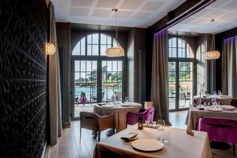 Food & Drinks 5, Le Castel Beau Site, Côtes-d'Armor