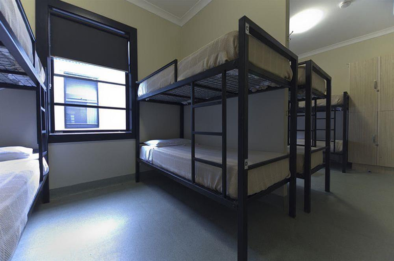 Bedroom 3, Coolangatta Sands Hotel, Gold Coast