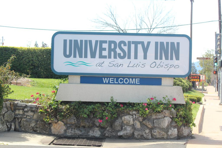 Exterior & Views 3, University Inn, San Luis Obispo