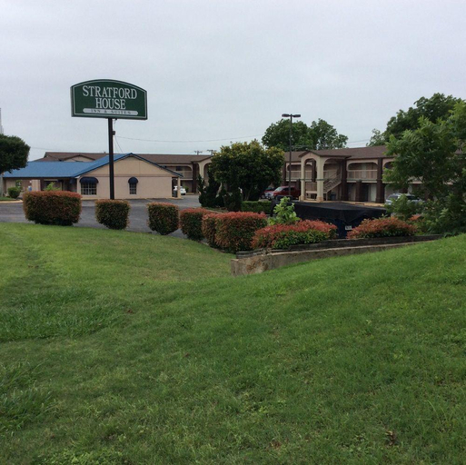 Exterior & Views, Stratford House Inn and Suites, Bell