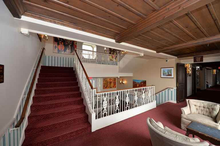 Others 5, Hotel le Manoir Baie-Comeau, Manicouagan