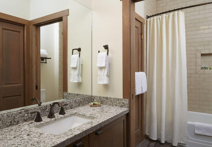 Bathroom 5, Sunnyside Resort, Placer