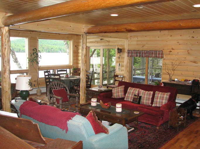 Public Area, Kiwassa Lake Bed & Breakfast and Cabins, Franklin