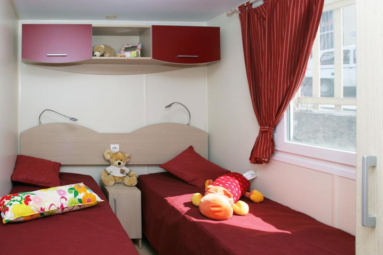 Bedroom 4, Residence Onda Blu Resort, Brescia