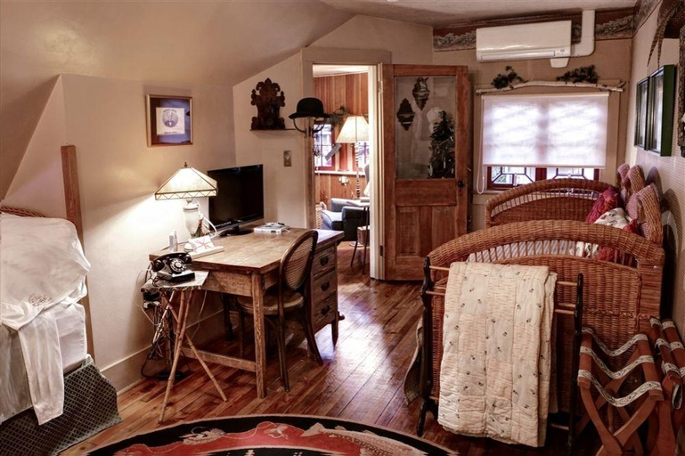 Exterior & Views 4, The Queen, A Victorian Bed & Breakfast, Centre