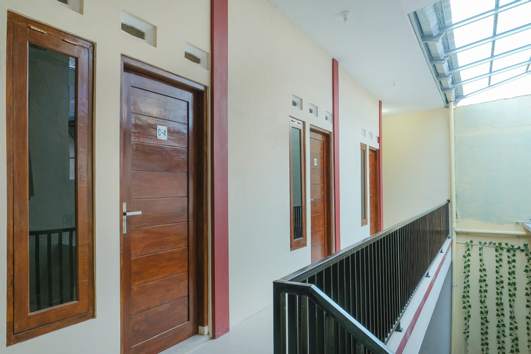 Public Area 2, OYO 895 Mahameru Residence, Sleman