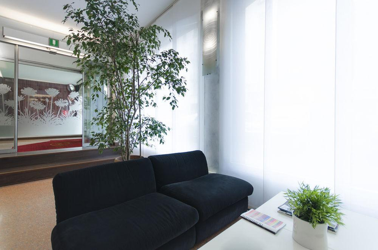 Public Area 3, Hotel Molise 2, Milano