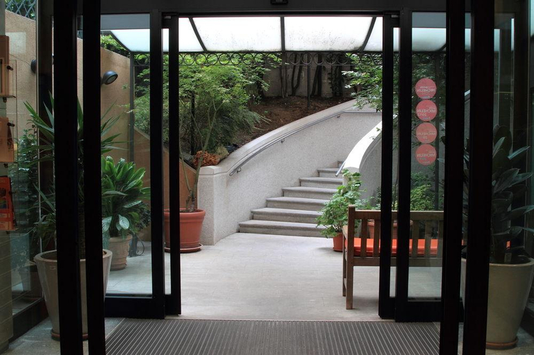 Public Area 3, Hotel Metro, Milano