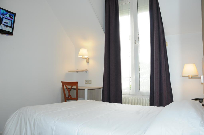 Bedroom 3, Hôtel Patio Brancion, Hauts-de-Seine