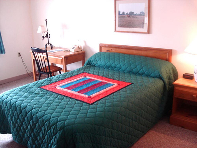 Bedroom 4, Amish Inn, Elkhart