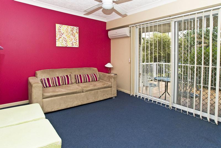Public Area, Budds Beach Apartments, Gold Coast