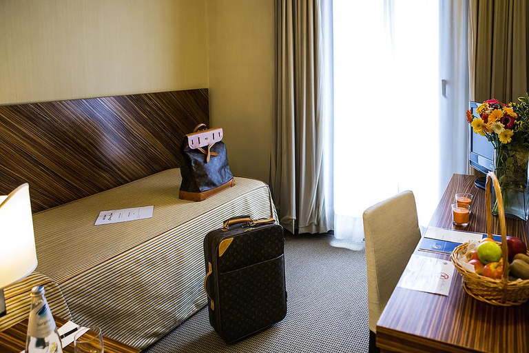 Bedroom 3, MH Hotel Piacenza Fiera, Piacenza
