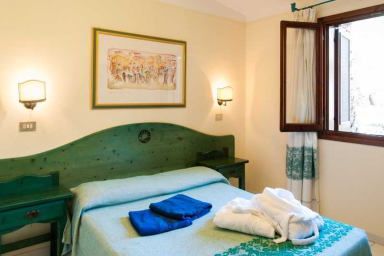 Bedroom 3, Alba Dorata Resort, Nuoro