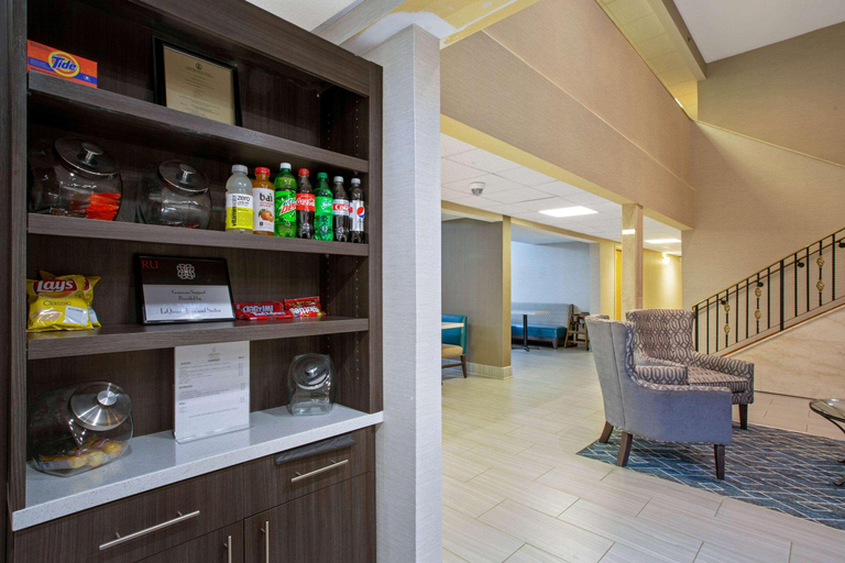 Public Area 3, La Quinta Inn by Wyndham Radford, Radford
