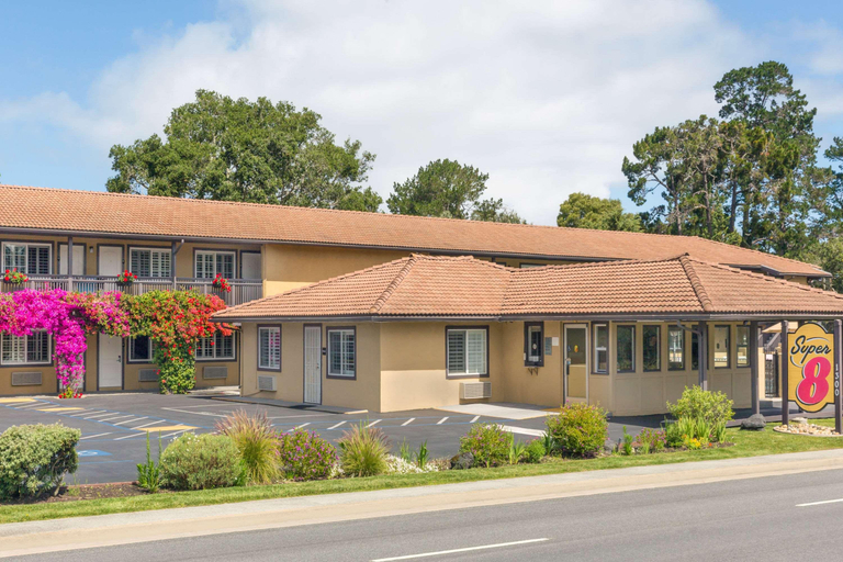 Exterior & Views 1, Aura Inn Monterey, Monterey