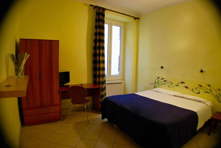 Bedroom 3, Teatro, La Spezia