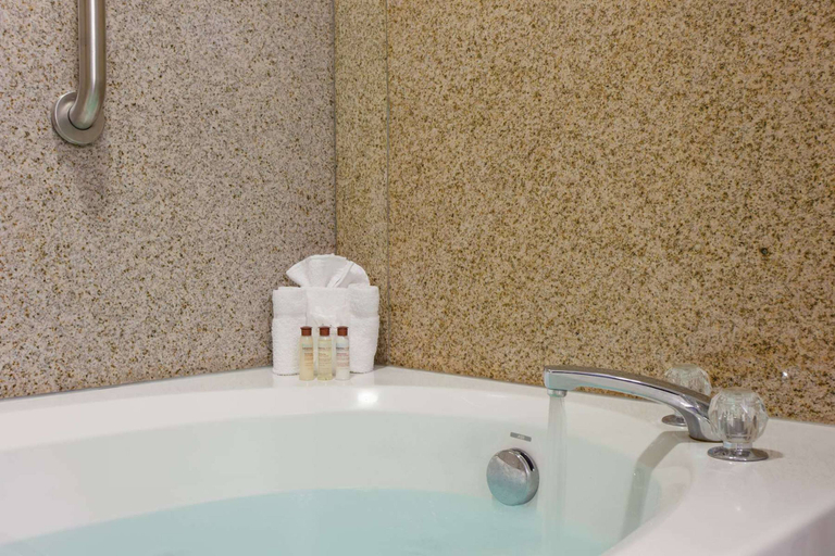 Bathroom 4, Fairfield Inn & Suites Virginia Beach, Virginia Beach