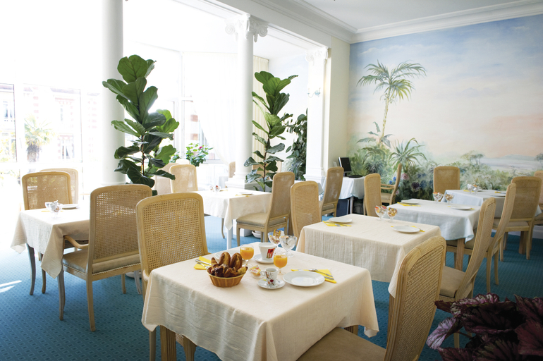 Food & Drinks 5, Residence Villa Régina, Gironde