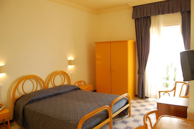 Bedroom 3, Giardino sul Mare, Messina