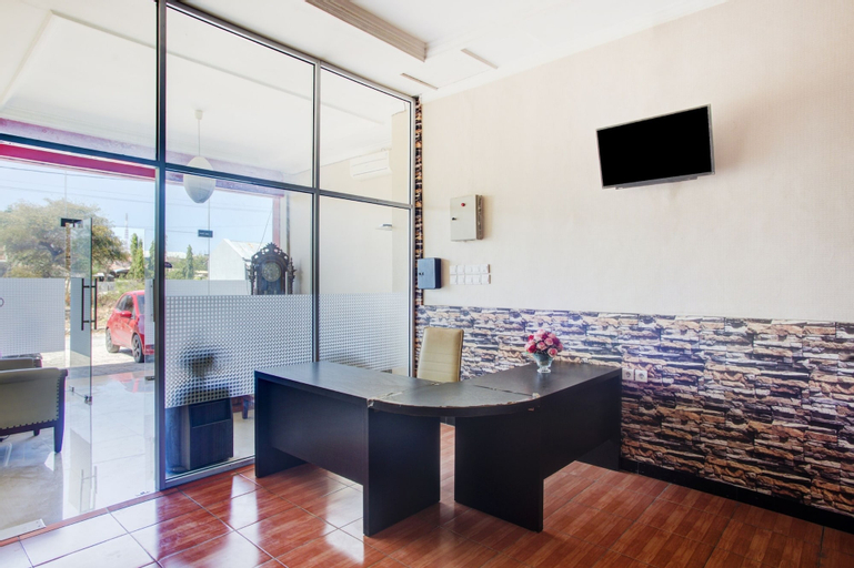 OYO 2965 Silvia Homestay, Kupang