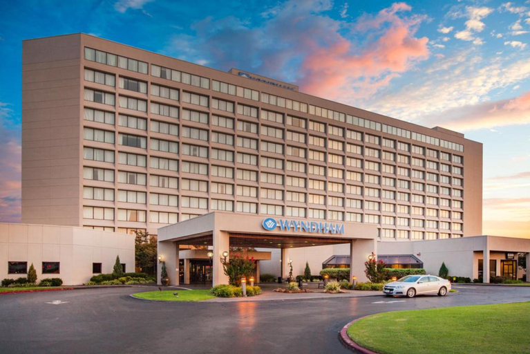 Exterior & Views 1, Wyndham Tulsa, Tulsa
