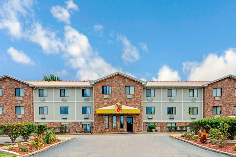 Super 8 by Wyndham Lenexa Overland Park/Mall Area, Jackson