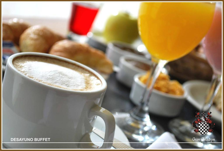 Food & Drinks 5, Gran Madryn, Biedma