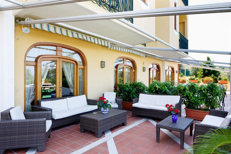Public Area 4, Johanna Park Hotel, Napoli