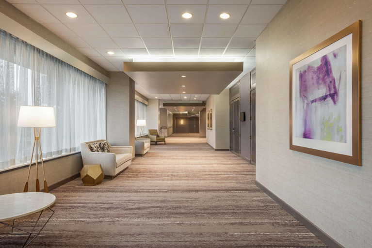 Public Area 4, Doubletree by Hilton St. Paul East, MN, Ramsey