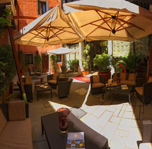 Public Area 3, Liassidi Palace, Venezia