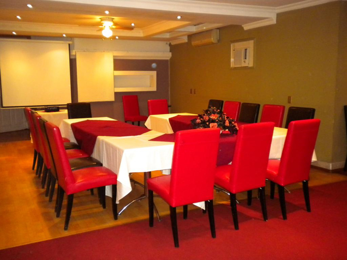 Others 5, Hotel Capelli, Talca