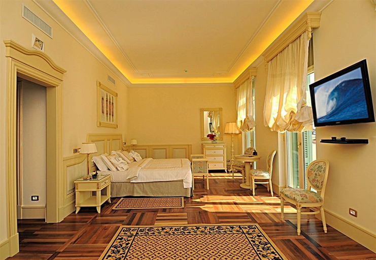 Exterior & Views 2, Hotel De Paris Sanremo, Imperia