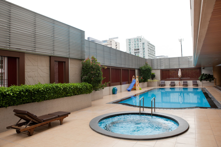 S.M. Grande Residence, Khlong Toey