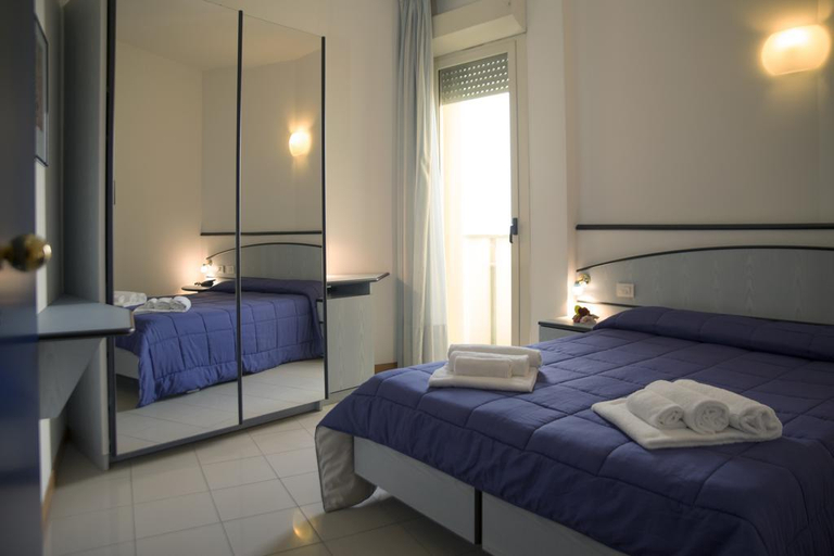 Bedroom 4, Remin Plaza, Rimini