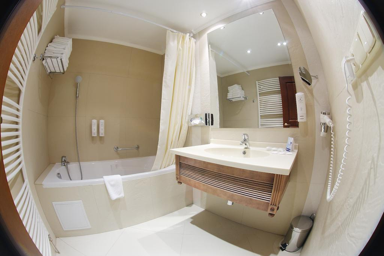 Bathroom 5, Hotel International, Kežmarok