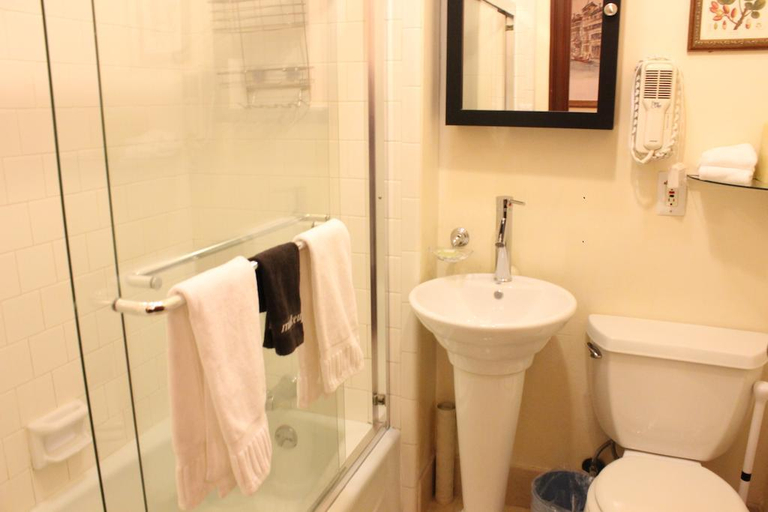 Bathroom 4, Washington Square Inn, San Francisco