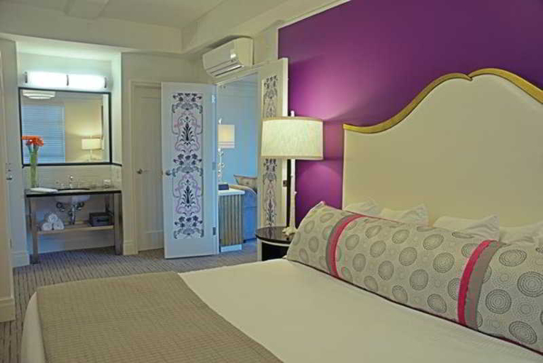 Bedroom 3, Inn at the Park, San Diego