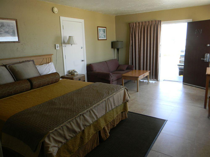 Bedroom 1, Topaz Motel, Flagler